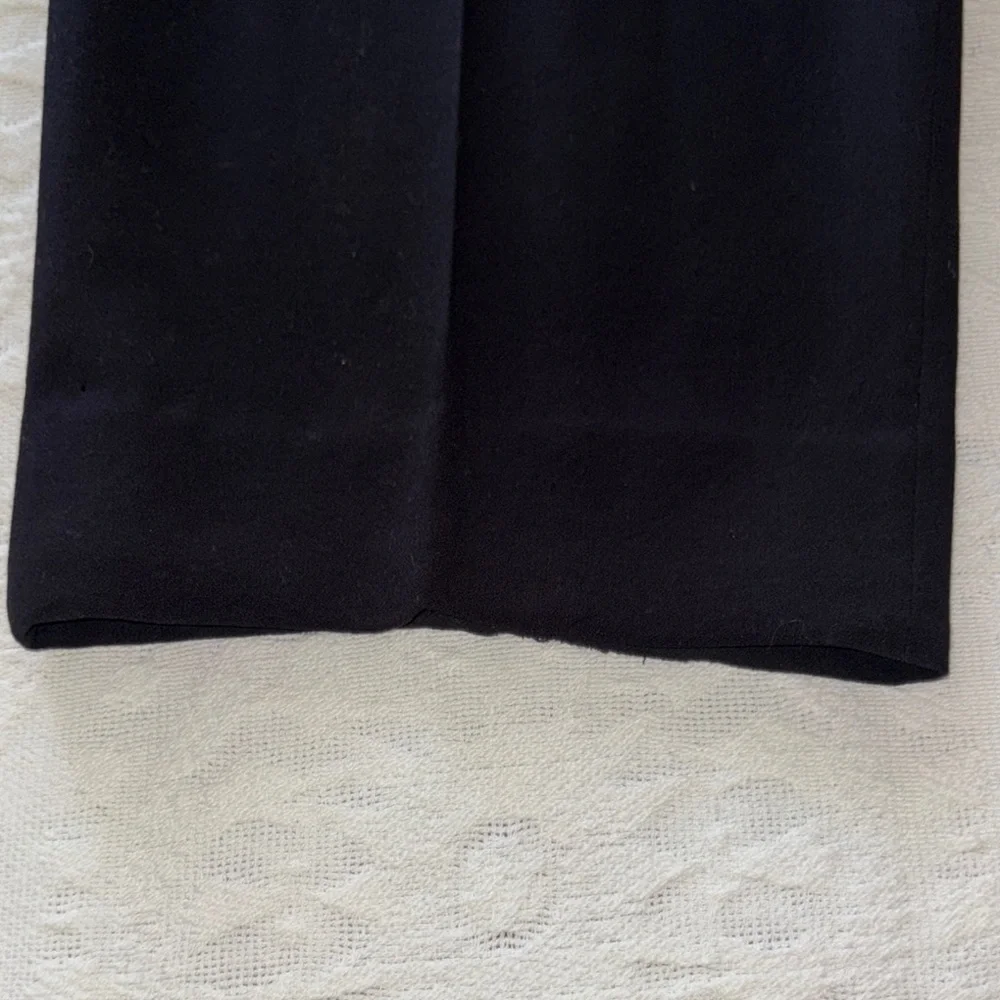 Gently Loved Classic Black Men's Pants by Donna Karan